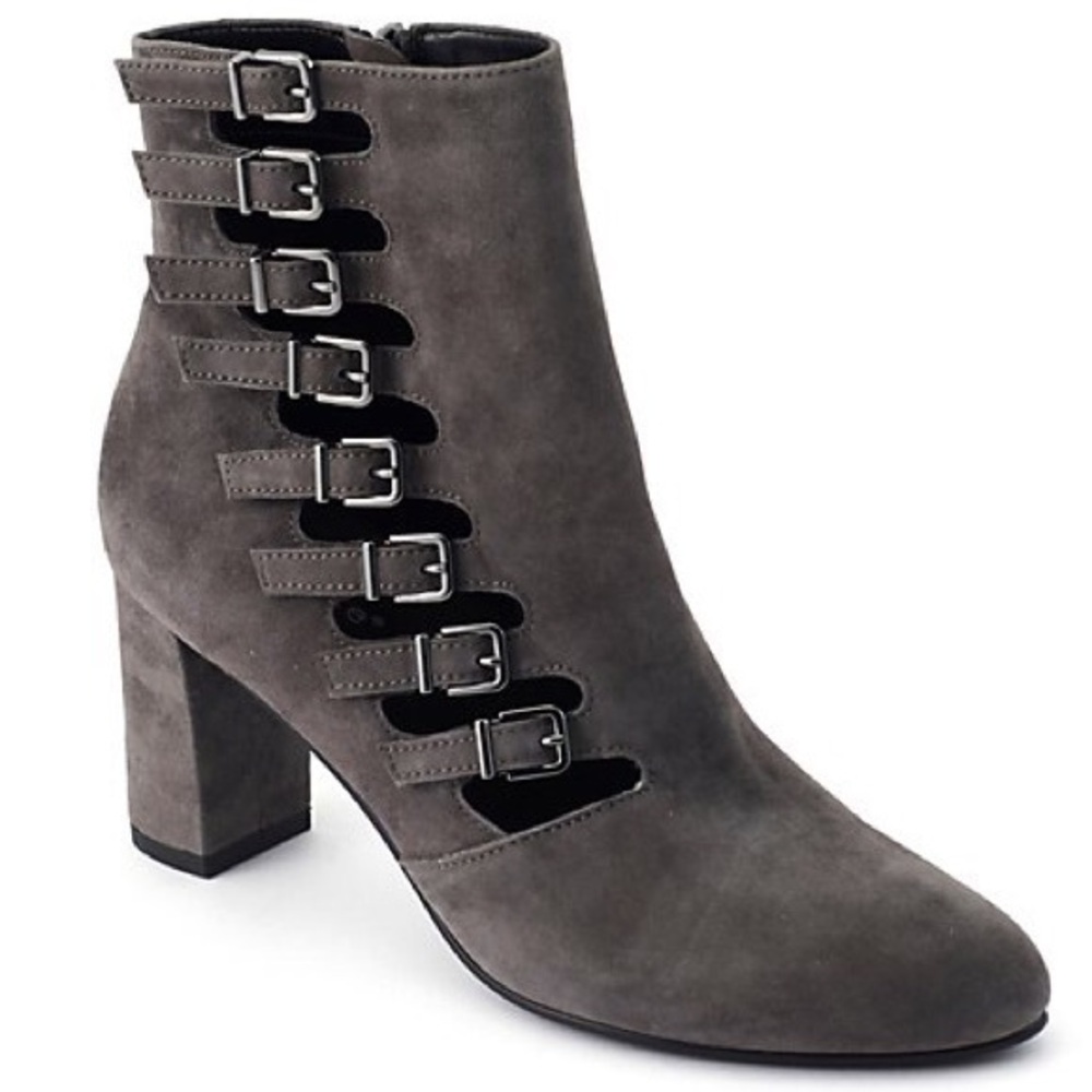 Brand new David Tate Mood Grey Suede Bootie in 12M